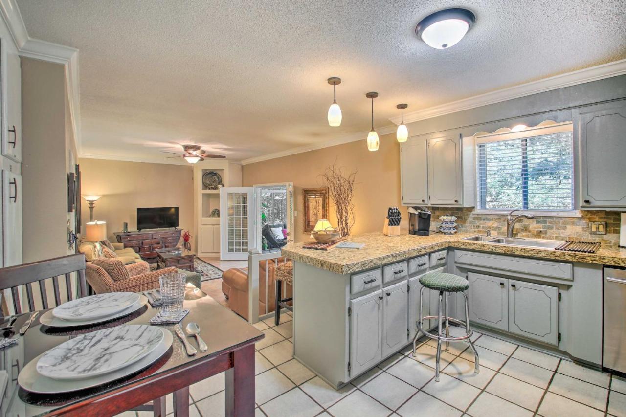 Charming Hot Springs Home With Sunroom And Yard Exterior photo