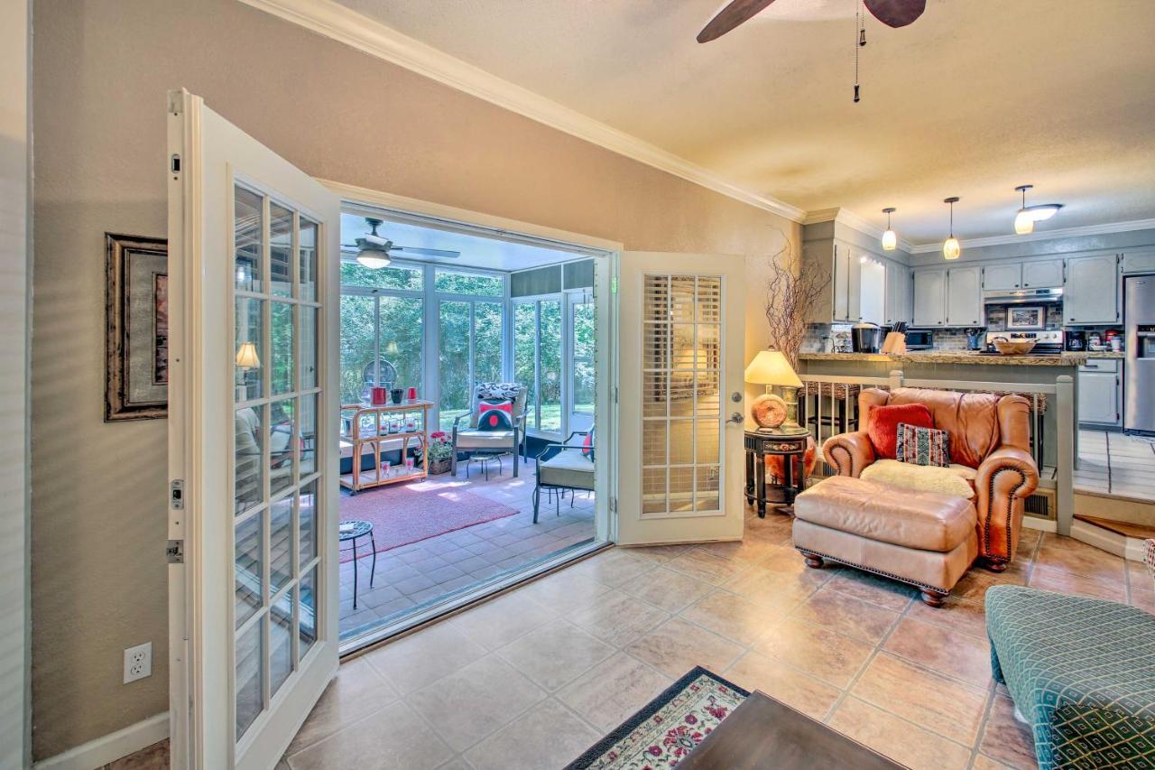 Charming Hot Springs Home With Sunroom And Yard Exterior photo
