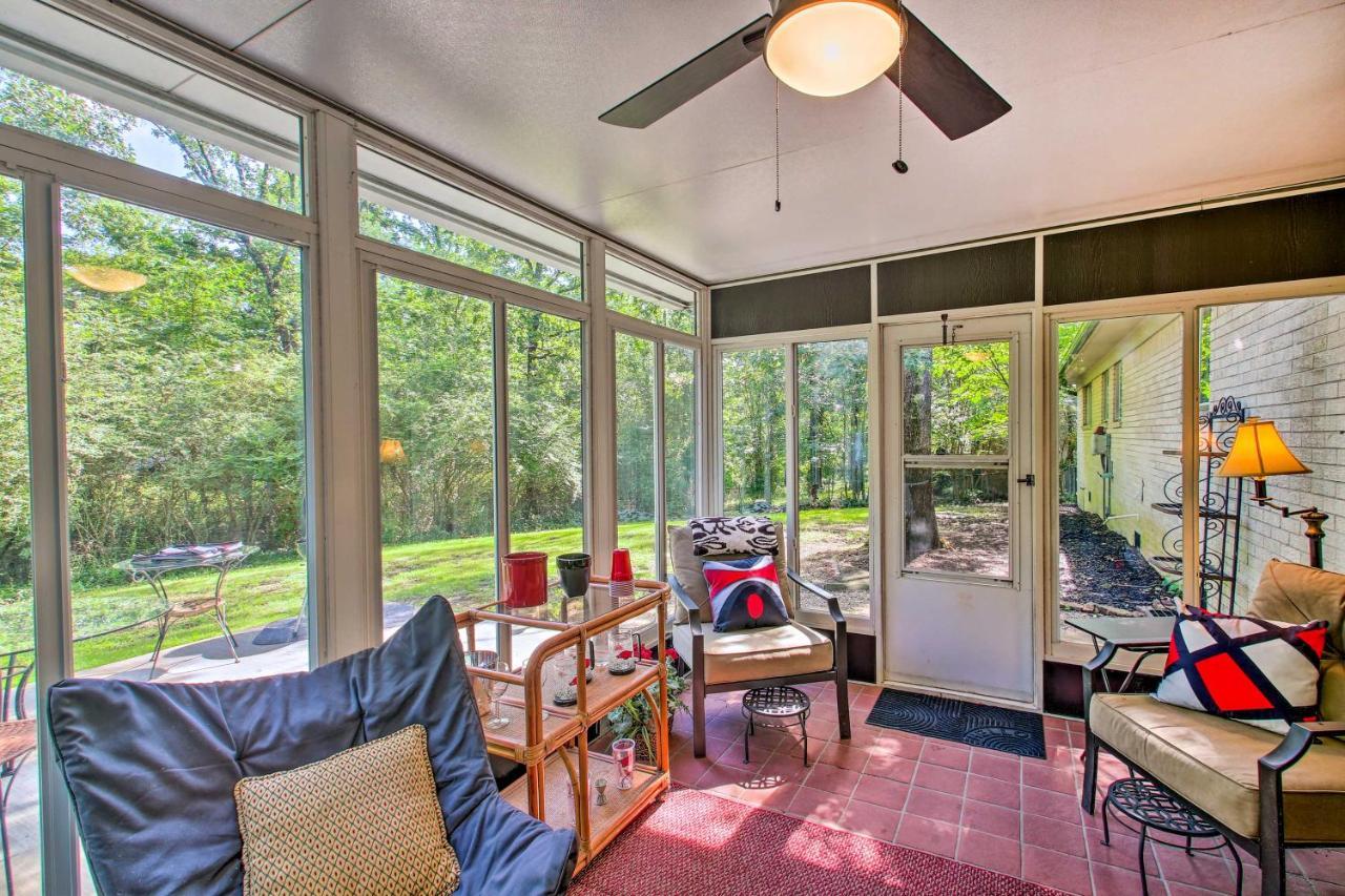 Charming Hot Springs Home With Sunroom And Yard Exterior photo