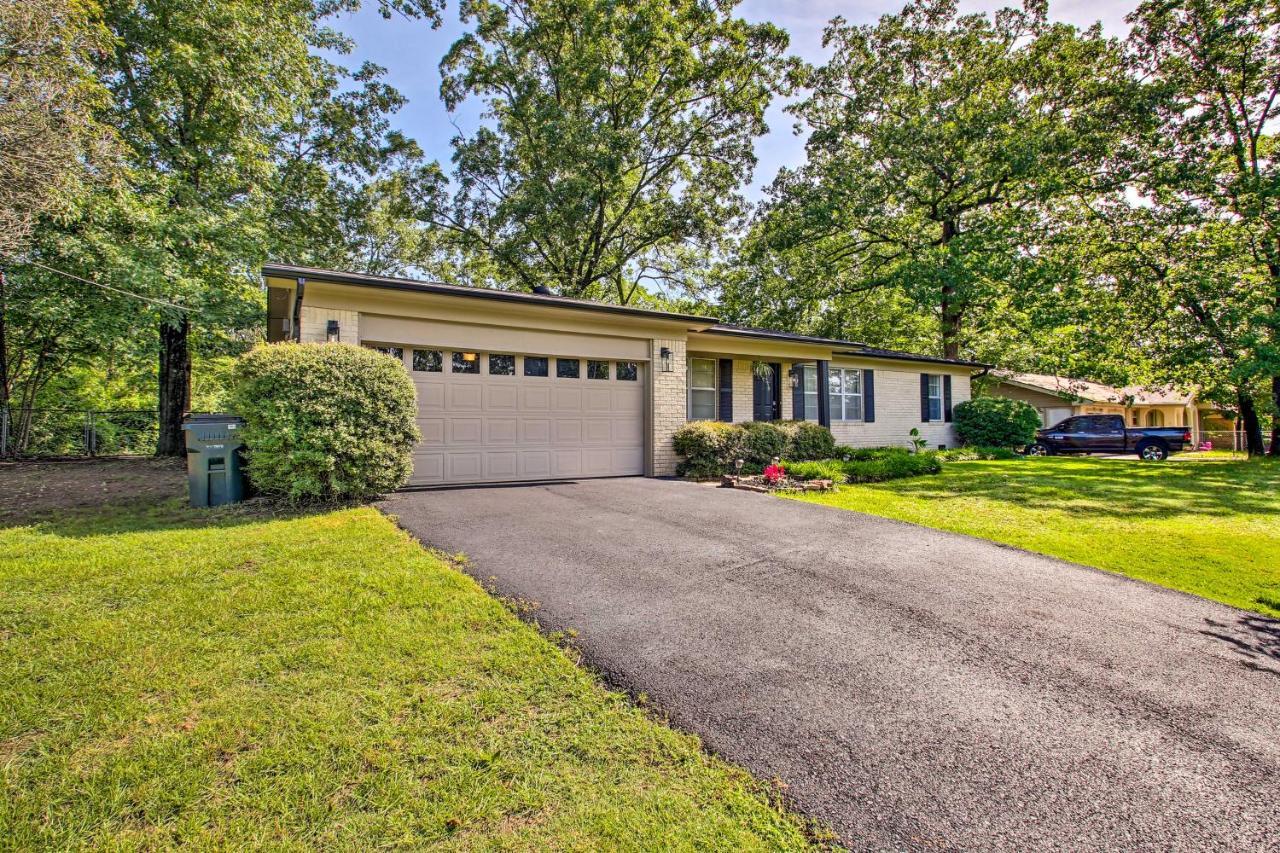 Charming Hot Springs Home With Sunroom And Yard Exterior photo